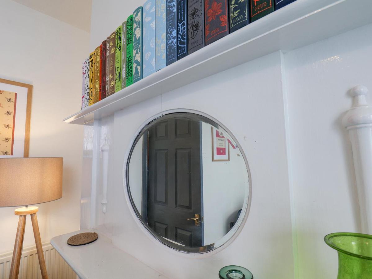 Appartement Book House à Whitby Extérieur photo