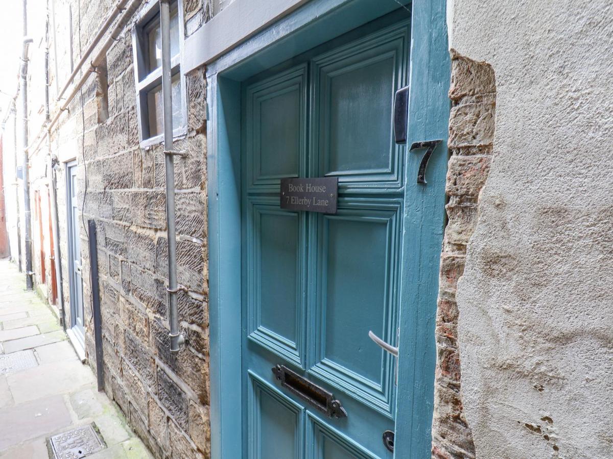 Appartement Book House à Whitby Extérieur photo